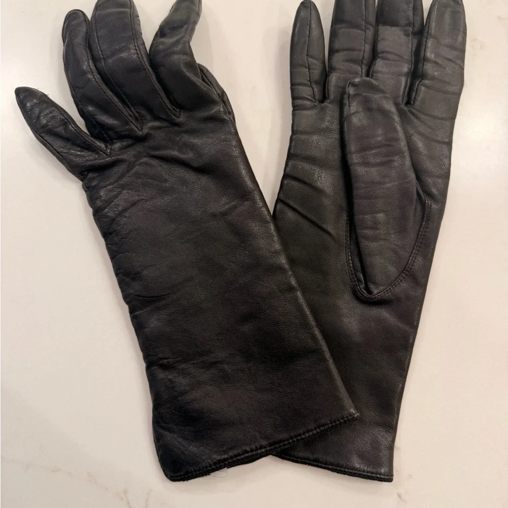 Women's Black Leather Gloves